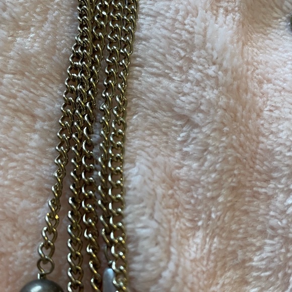 Talbots Faux Pearl 5 Strand Necklace With Gold Tone Chains. - Picture 5 of 8